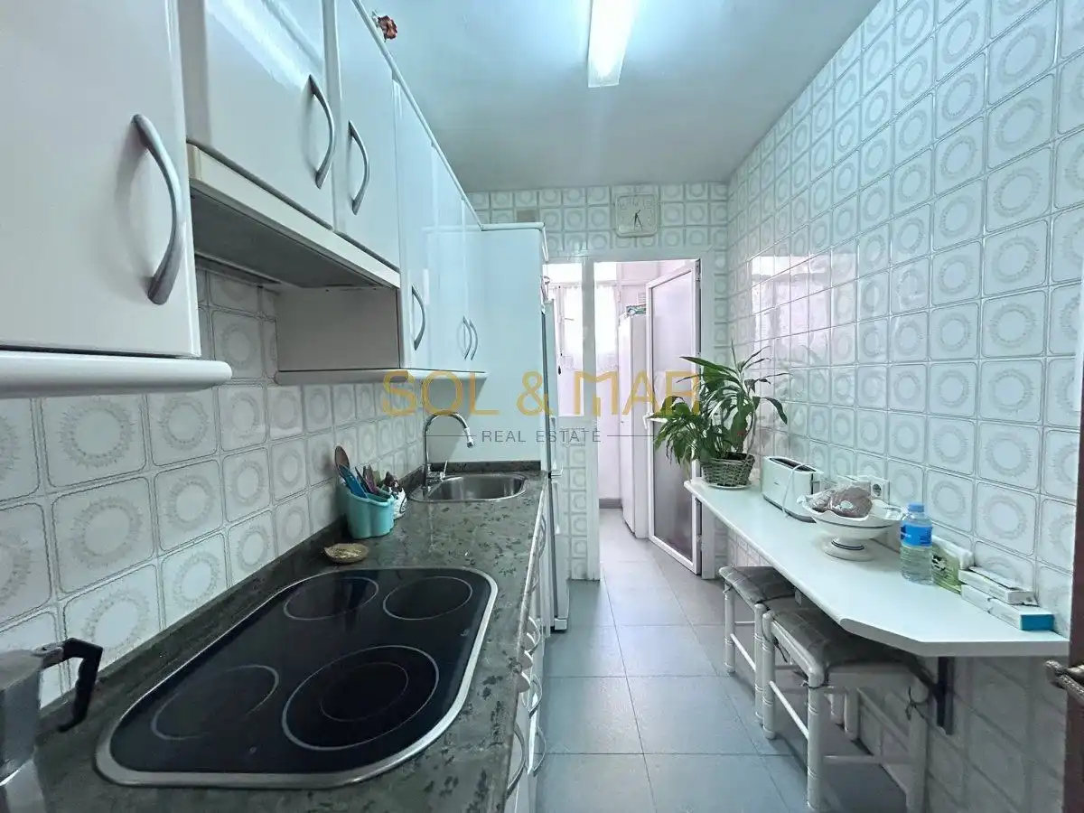 Cocina de Piso en venta en Torremolinos con Calefacción, Terraza y Amueblado
