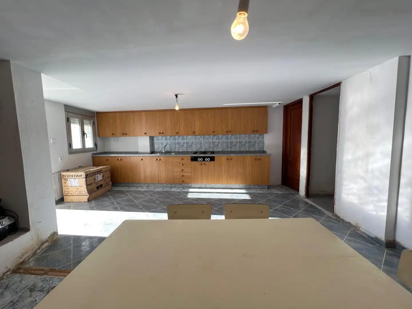Cocina de Finca rústica en venta en Castrelo do Val con Jardín privado y Amueblado