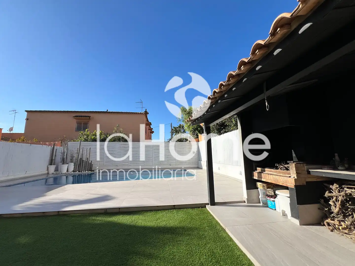 Detached homes for sale in La Conarda