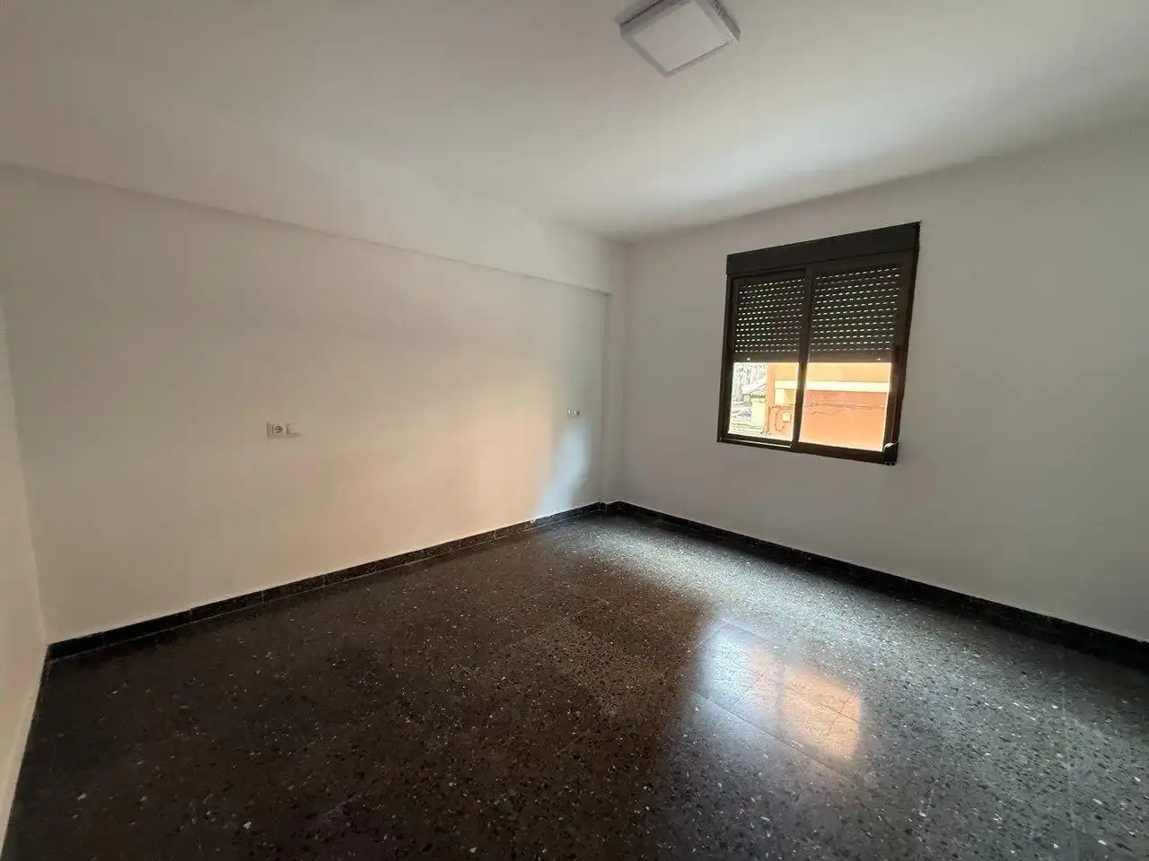 Dormitori de Apartament en venda en Tavernes de la Valldigna amb Balcó