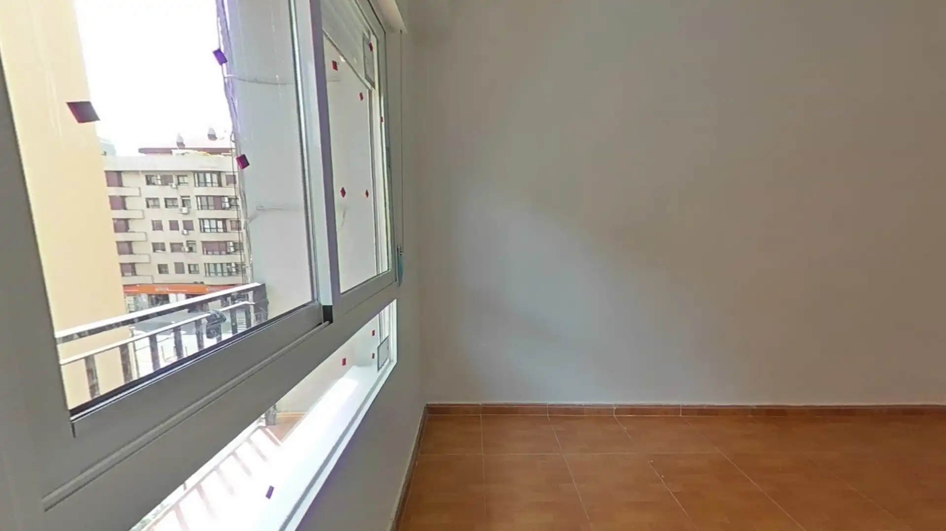 Habitación de Piso en venta en Valencia con Balcón