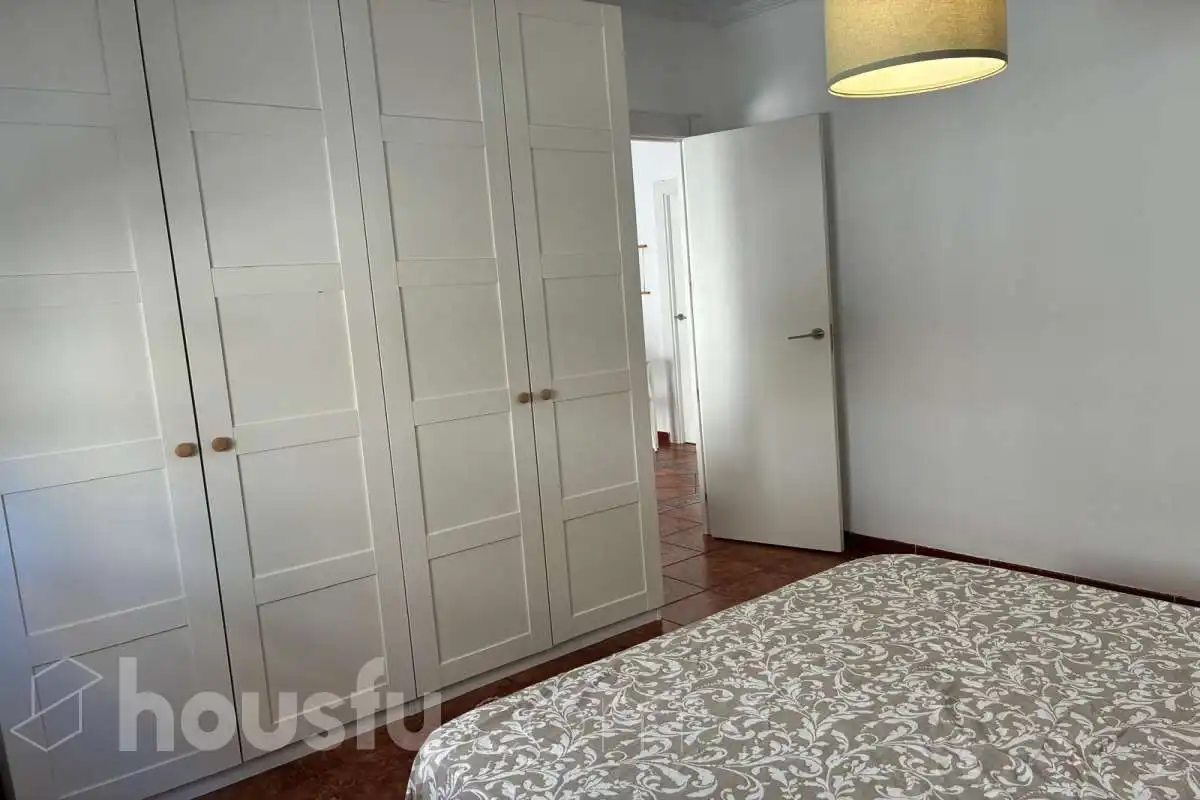 Habitación de Piso de alquiler en Sagunto / Sagunt con Aire acondicionado, Amueblado y Balcón