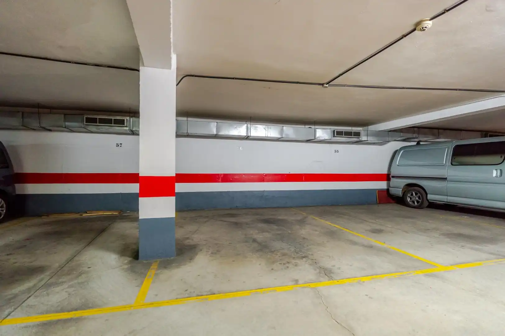 Parking de Ático en venta en Gáldar con Terraza, Amueblado y Piscina comunitaria