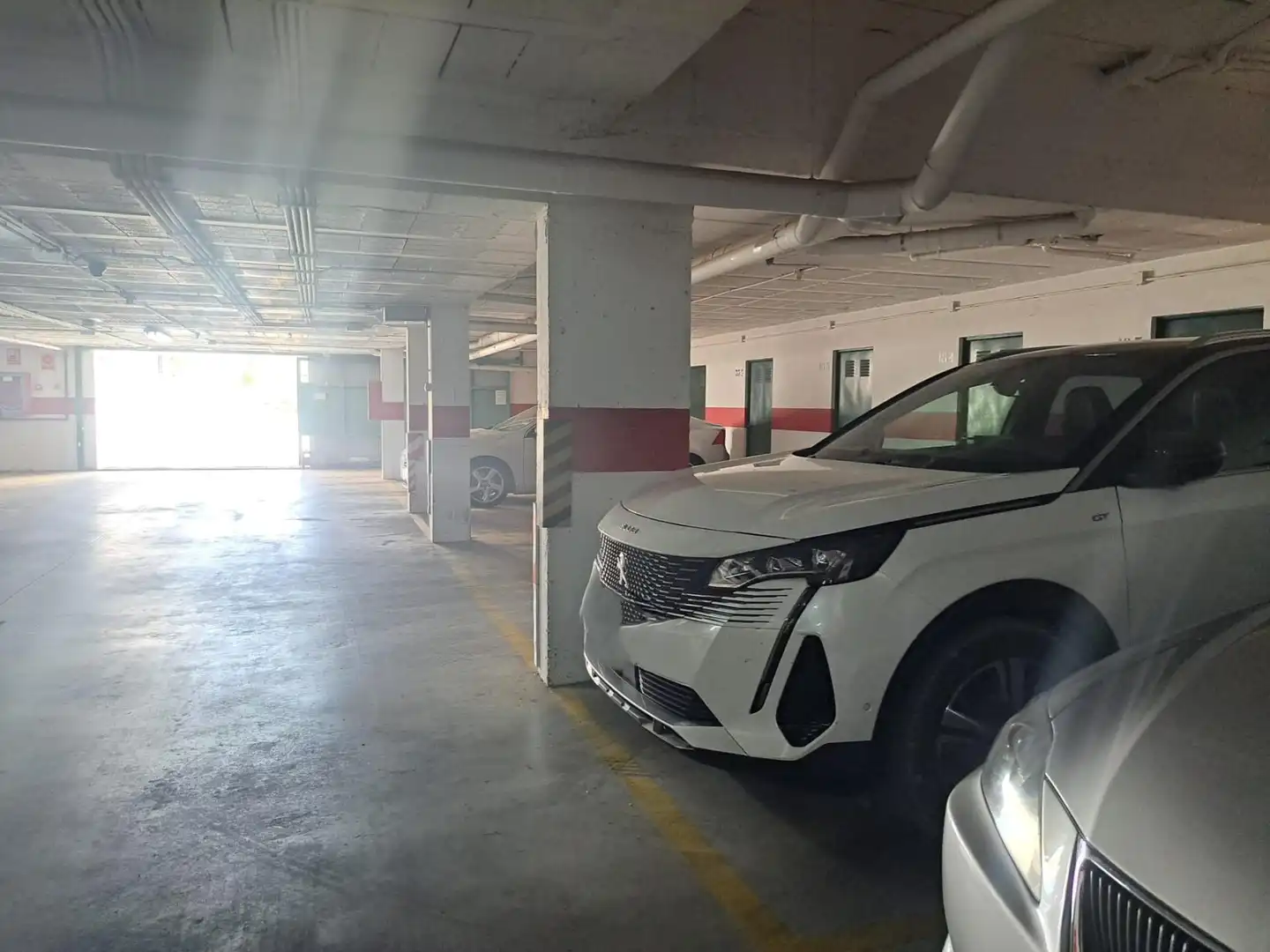 Aparcament de Casa adosada en venda en Chiclana de la Frontera amb Aire condicionat, Calefacció i Jardí privat