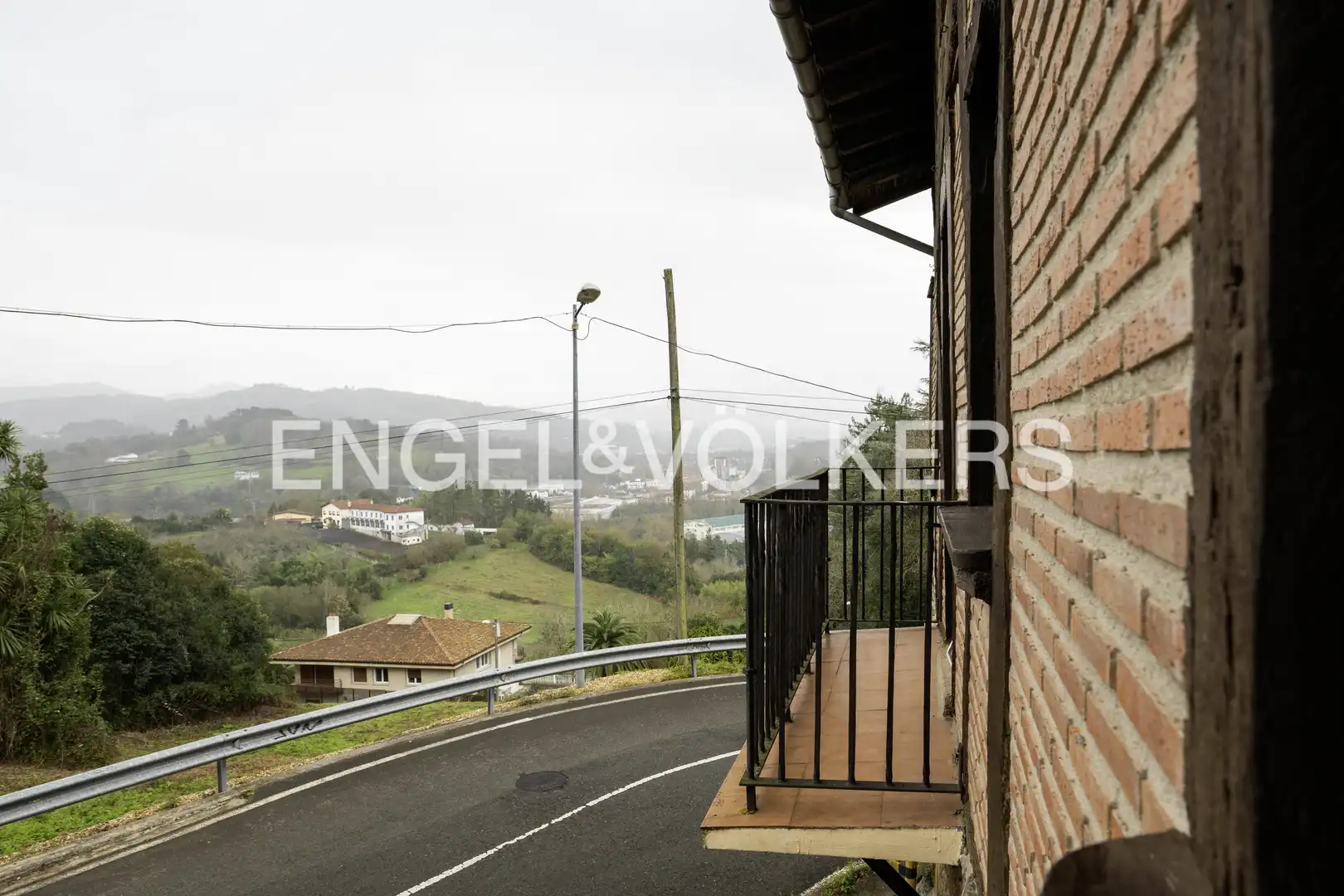 Vista exterior de Casa o chalet en venta en Donostia - San Sebastián  con Calefacción y Balcón