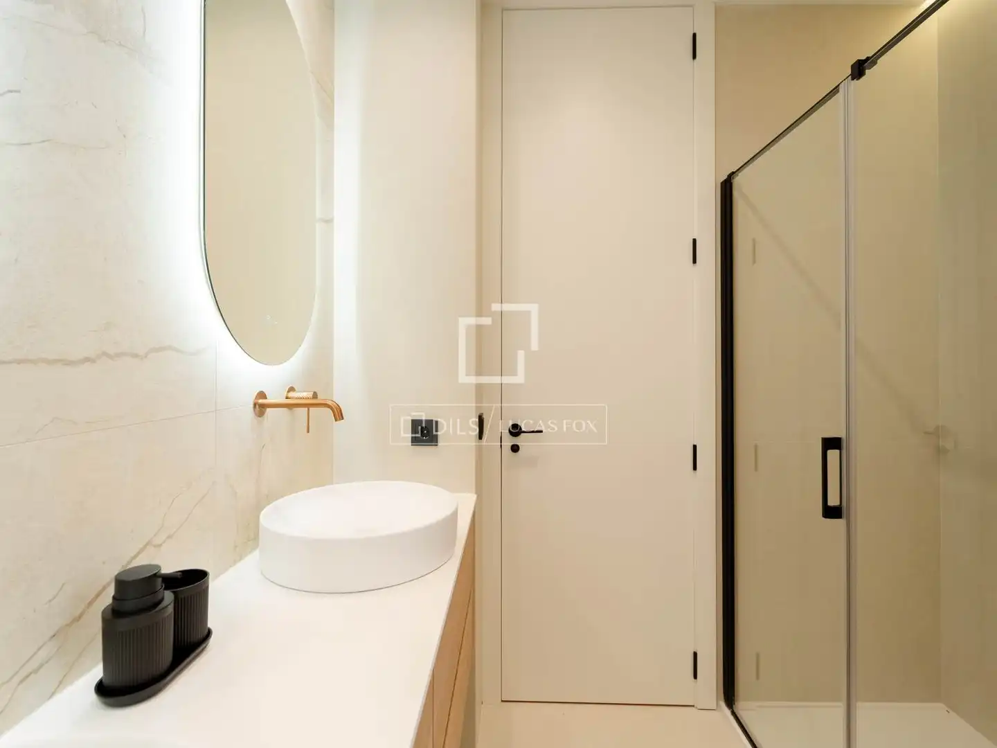 Bathroom of Flat for sale in L'Eixample