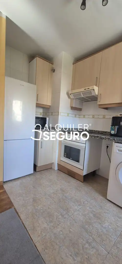 Cocina de Loft de alquiler en Oviedo  con Calefacción y Amueblado