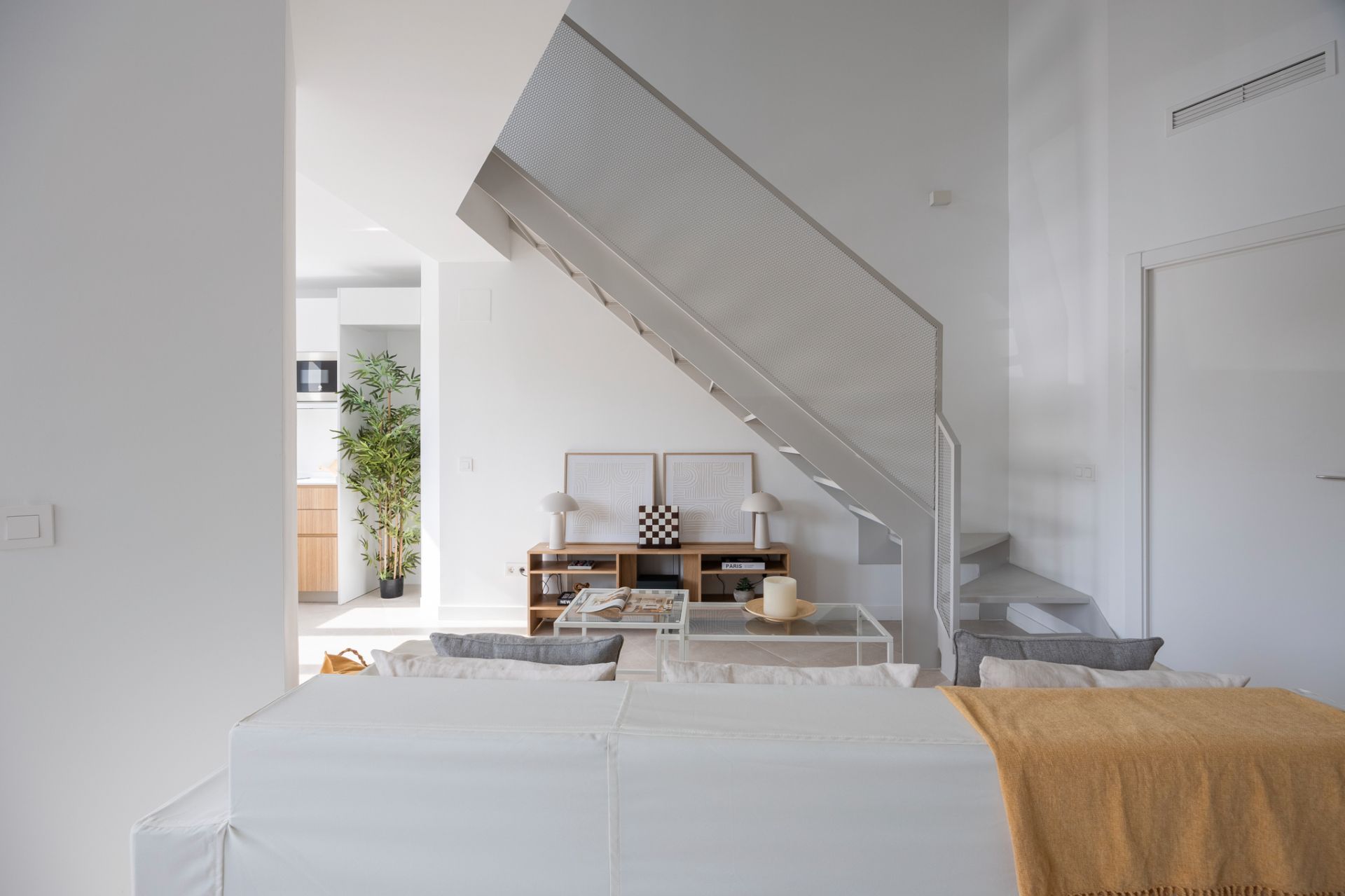 Sala de estar de Dúplex en venta en  Madrid Capital con Calefacción y Trastero