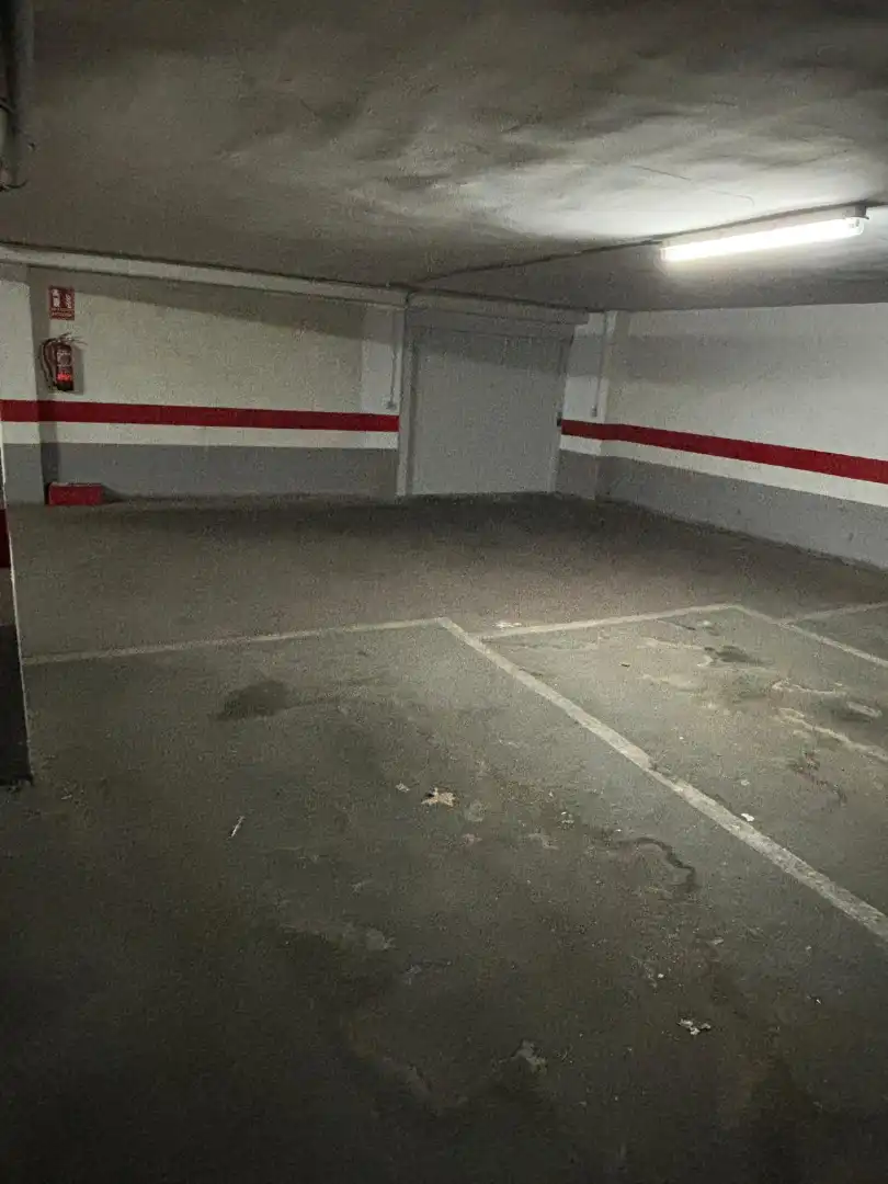 Individuel avec ascenseur à louer à Carrer de Sant Josep de Calassanç 28, imagen 4