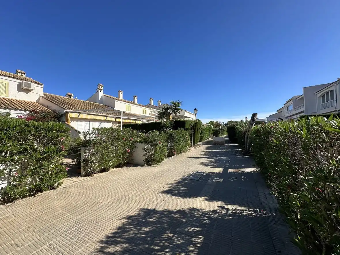 Bungalow amb piscina en venda a Avenida de Escandinavia, imagen 18