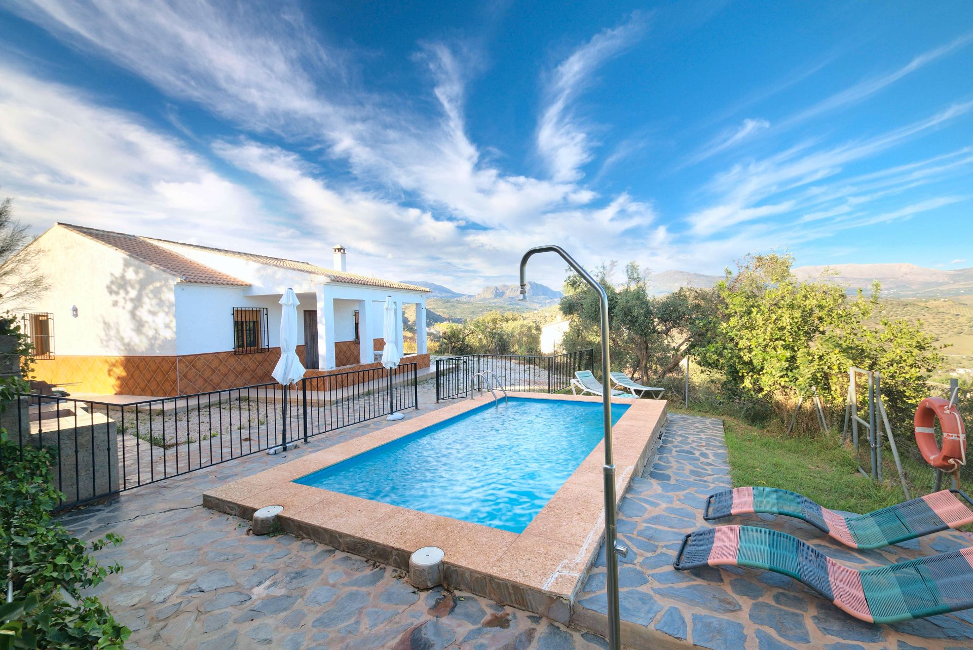 Garden of Country house for sale in Comares  with Air Conditioner, Heating and Terrace