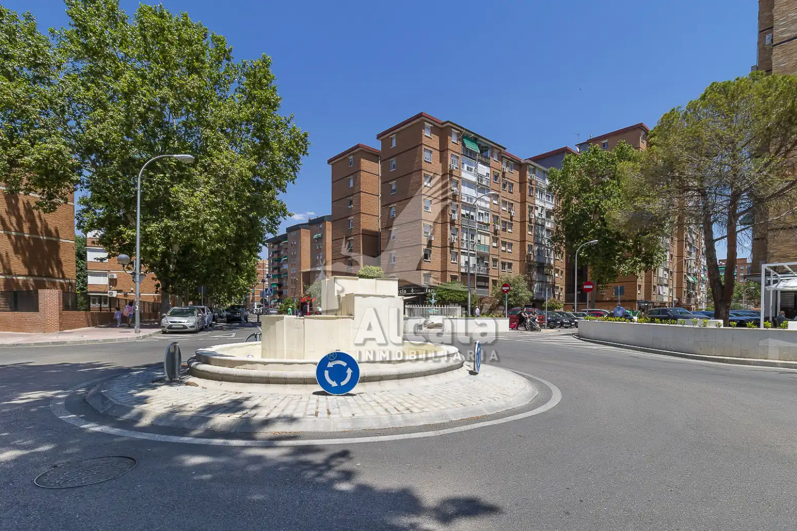 Vista exterior de Piso en venta en Alcalá de Henares con Calefacción y Terraza