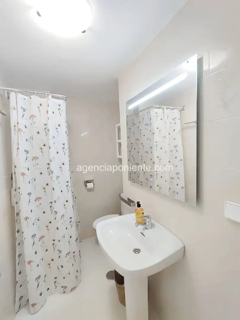 Schlafzimmer von Wohnung zur Miete in Villajoyosa / La Vila Joiosa mit Klimaanlage, Heizung und Terrasse