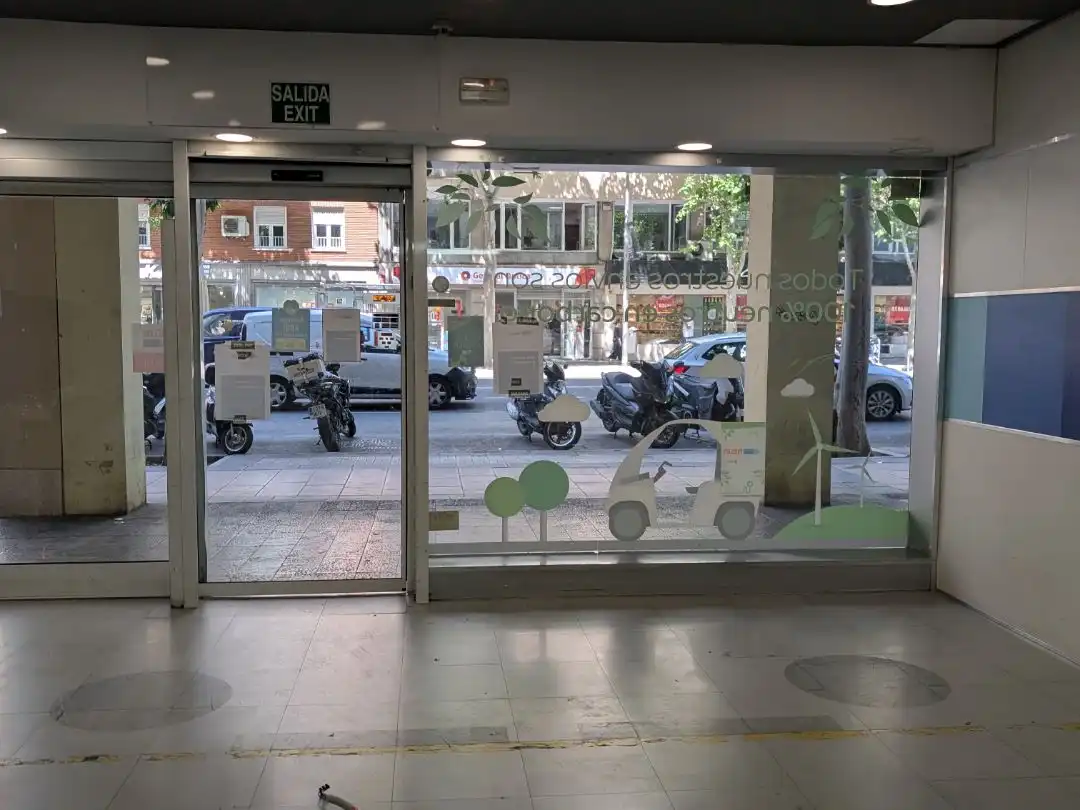 Geschaftsraum zur Miete in Madrid mit Klimaanlage, Heizung und Alarm
