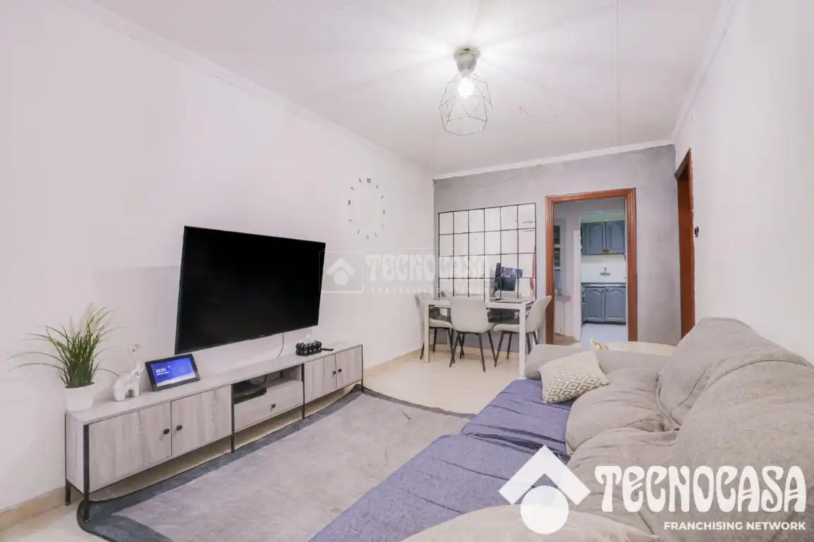 Sala de estar de Piso en venta en Santa Coloma de Gramenet