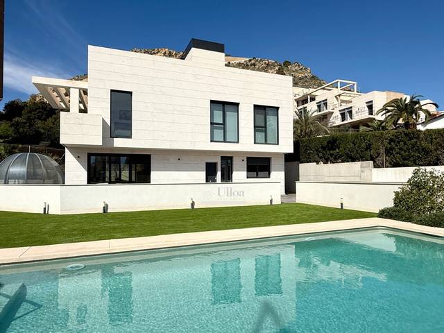 Casa-chalet en Venta en Avenida Albufereta en Albufereta