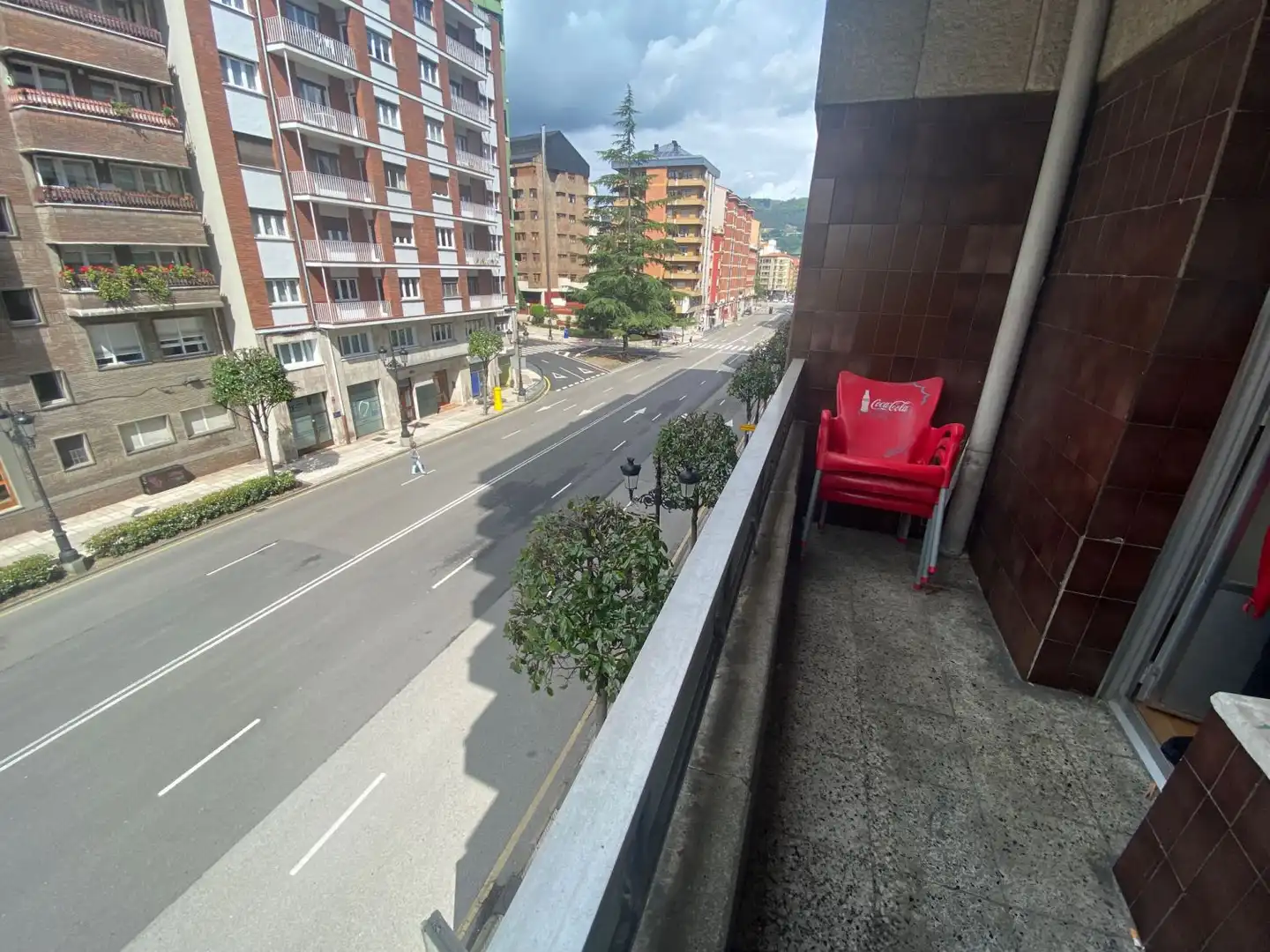 Vista exterior de Pis en venda en Oviedo  amb Calefacció, Terrassa i Traster