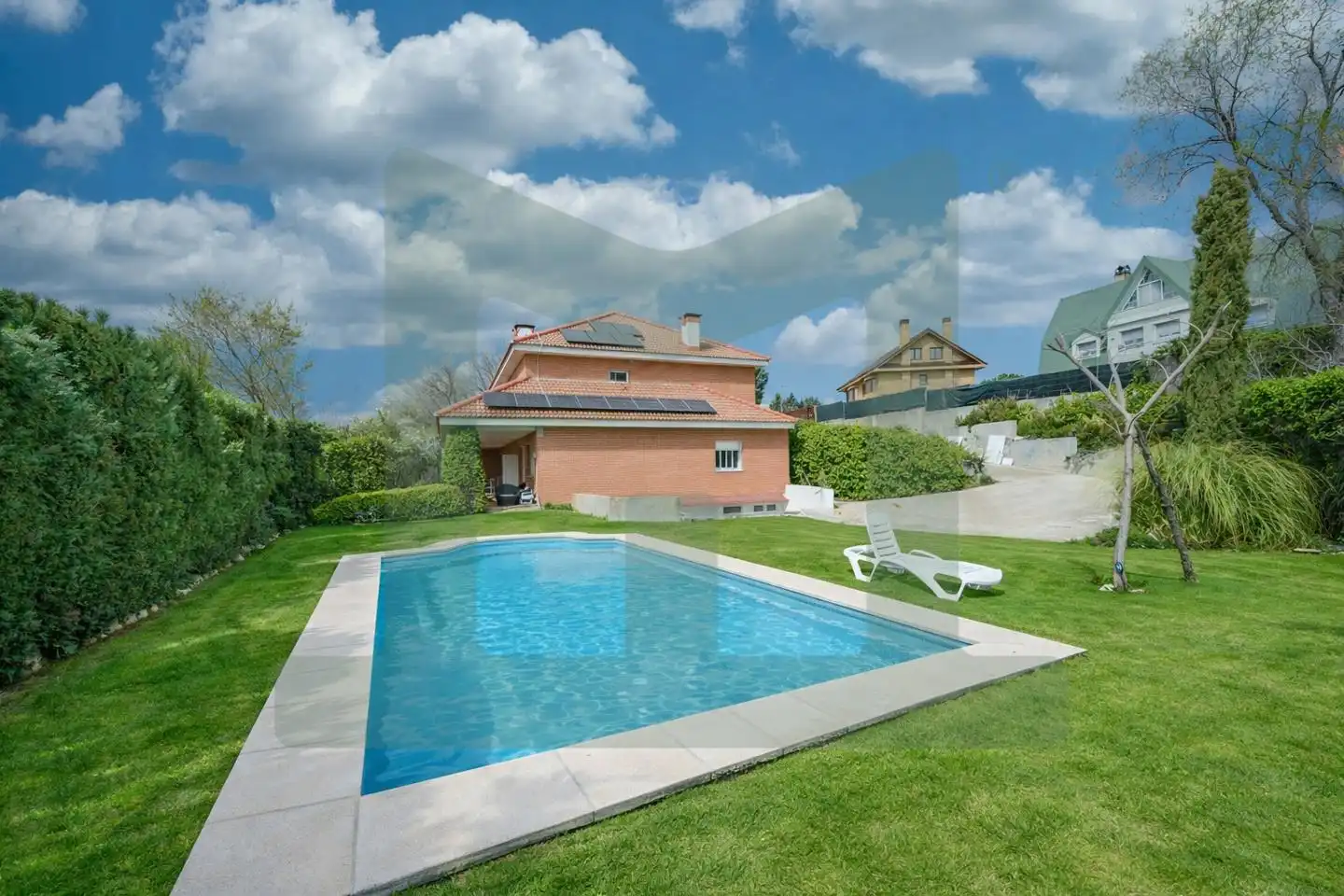 Piscina de Casa o chalet en venta en Villanueva del Pardillo con Aire acondicionado, Calefacción y Jardín privado
