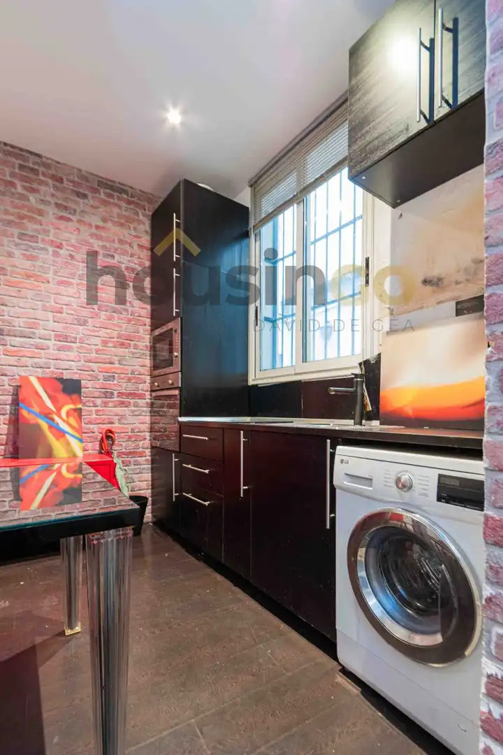 Cocina de Oficina en venta en Madrid con Aire acondicionado y Calefacción