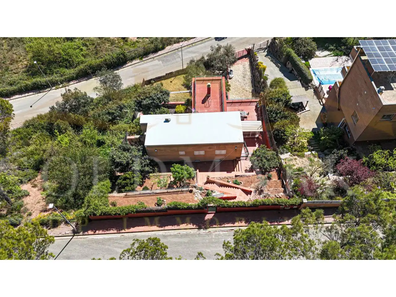 Vista exterior de Casa o xalet en venda en Corbera de Llobregat amb Aire condicionat, Calefacció i Jardí privat
