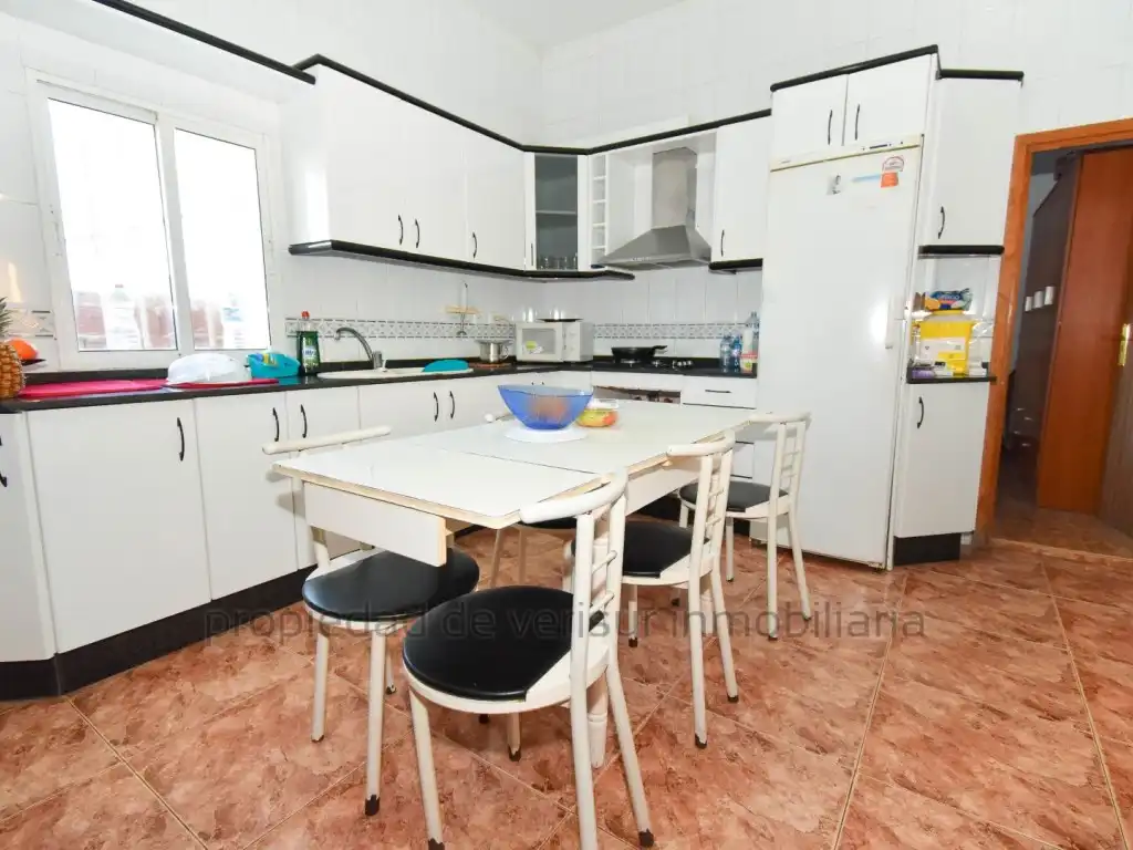 House for sale in Casco Antiguo