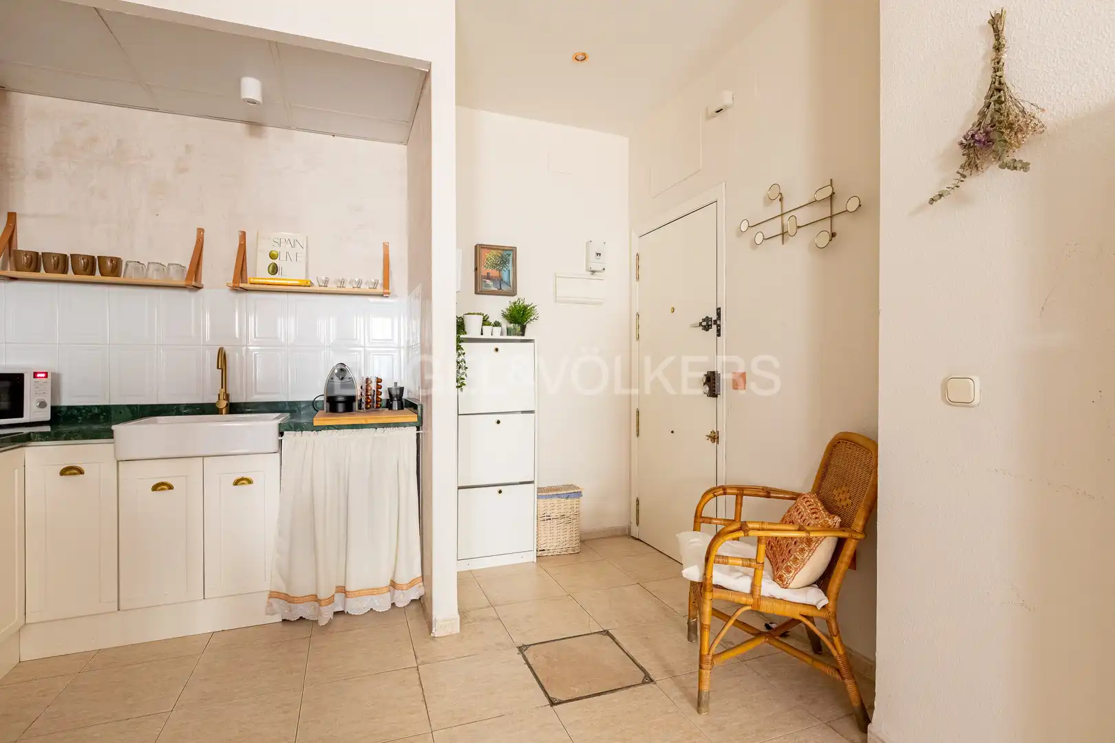 Study for rent in Santa Catalina