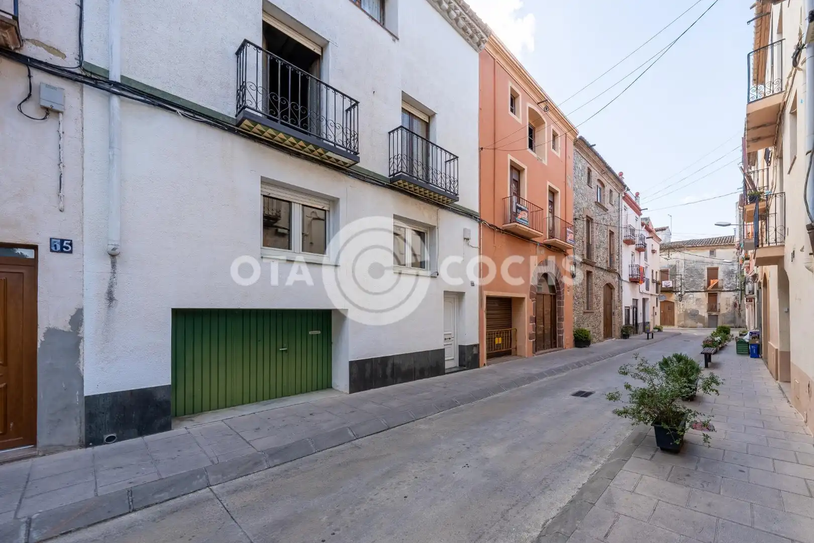 Casa adosada en venda a Carrer D' AVALL, Montbrió del Camp