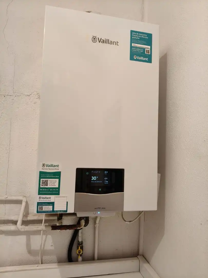 Außenansicht von Einfamilien-Reihenhaus zum Verkauf in Gines mit Klimaanlage, Heizung und Abstellraum