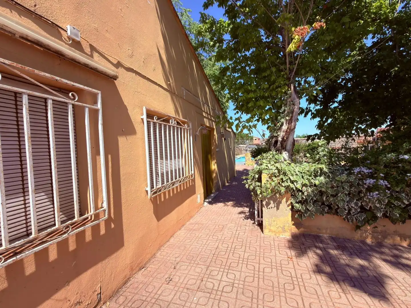 Vista exterior de Casa o xalet en venda en La Llosa de Ranes amb Aire condicionat, Calefacció i Jardí privat