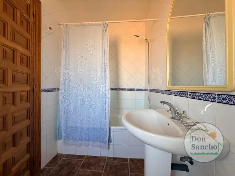 Baño de Casa o chalet en venta en Cabezón de Valderaduey con Calefacción