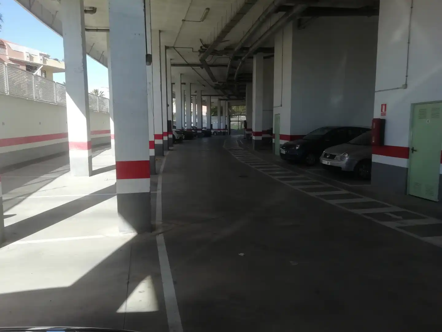 Parkplatz von Büro zum Verkauf in Málaga mit Klimaanlage, Terrasse und Möbliert