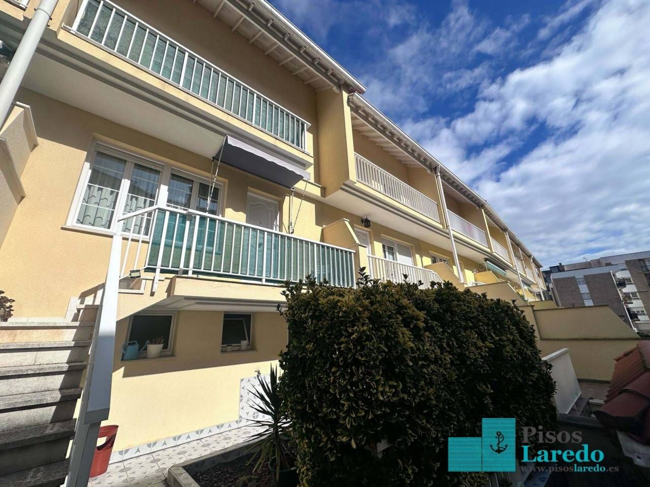 Exterior view of Single-family semi-detached for sale in Laredo  with Heating, Private garden and Parquet flooring