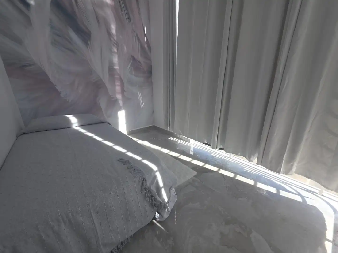 Habitación de Piso en venta en Benidorm con Aire acondicionado, Calefacción y Jardín privado