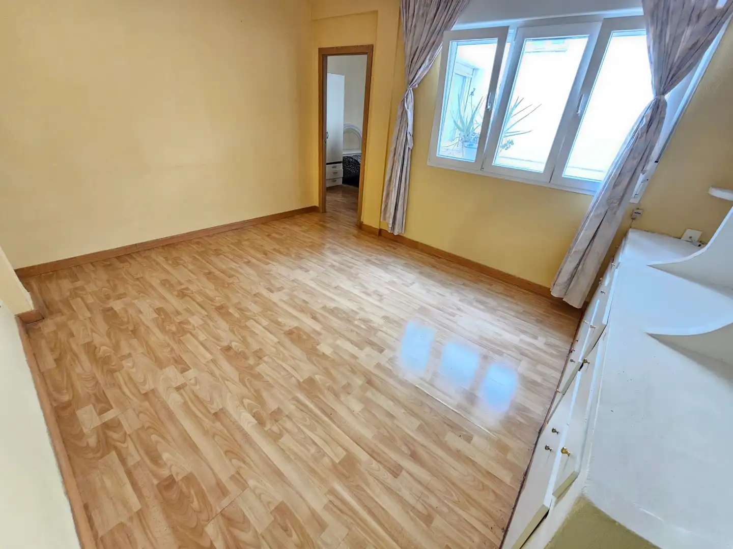 Bedroom of Flat for sale in Granada