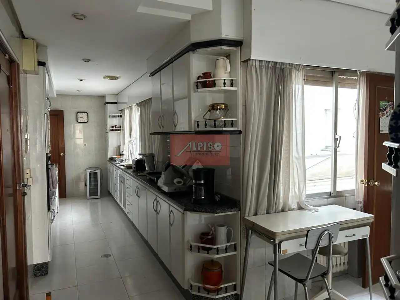 Cocina de Piso en venta en Ourense Capital  con Calefacción, Parquet y Trastero
