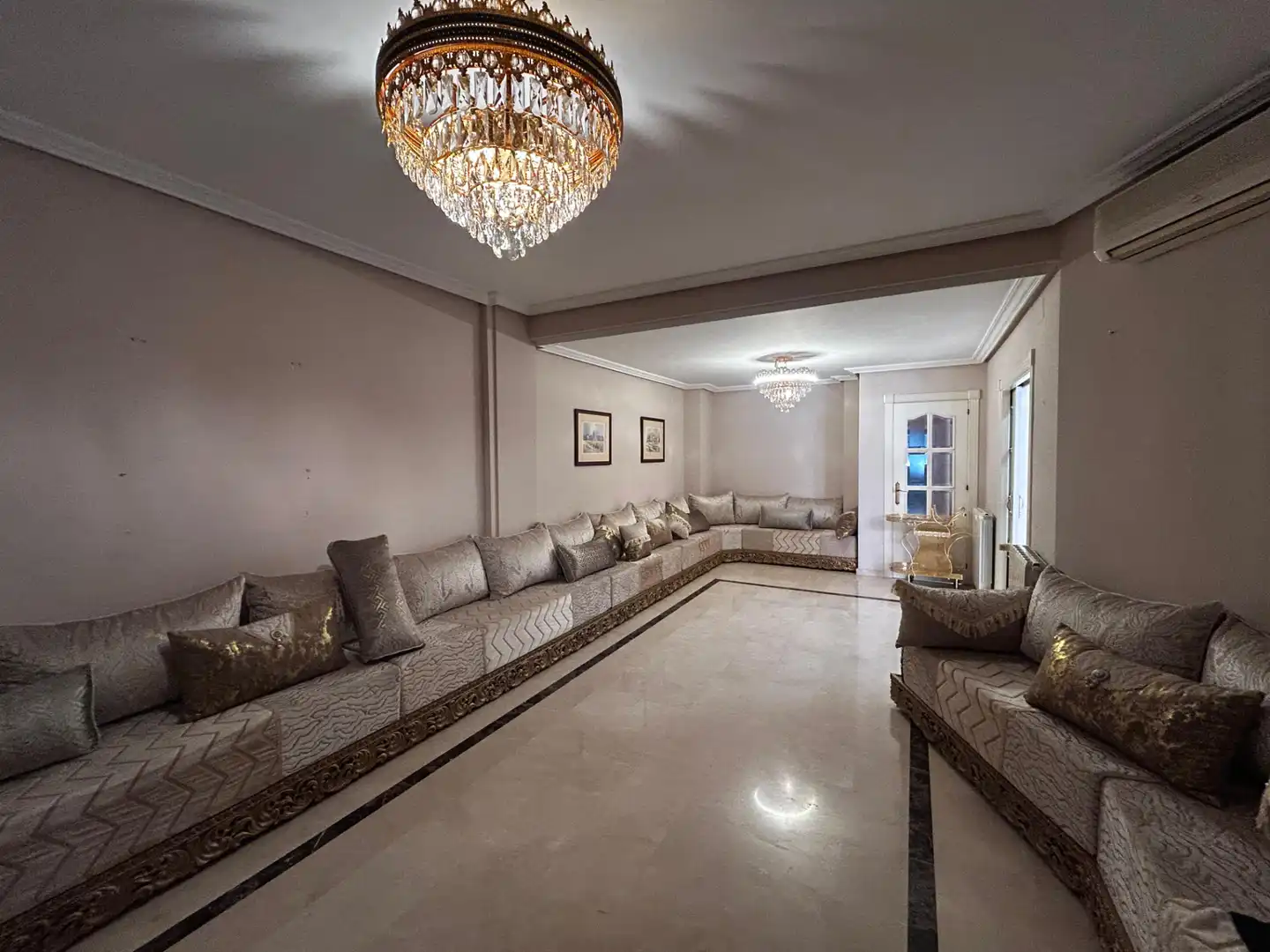 Sala d'estar de Casa adosada en venda en Cartagena amb Terrassa i Moblat