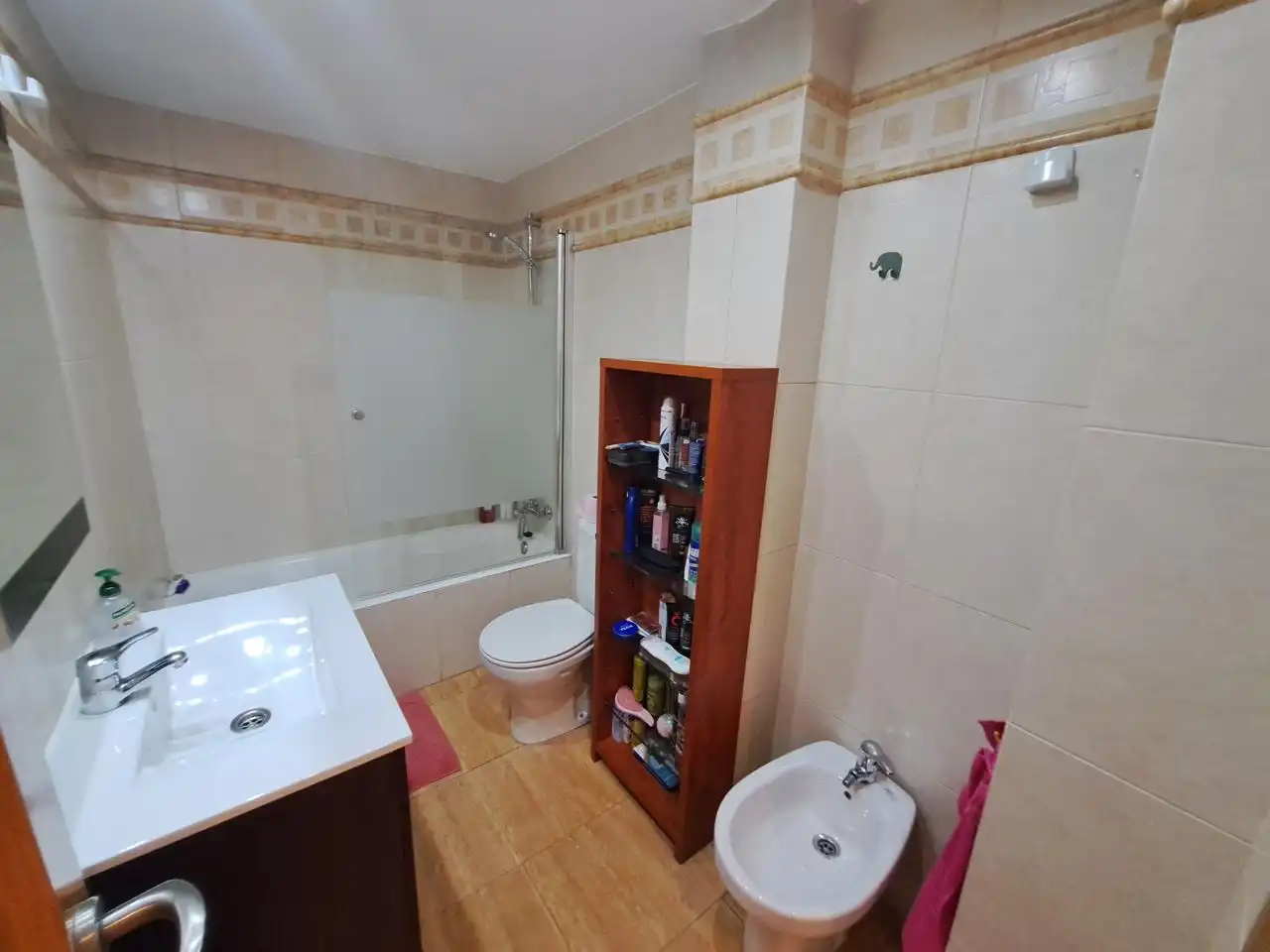 Bathroom of Flat for sale in Zaragoza  with Air Conditioner, Heating and Parquet flooring