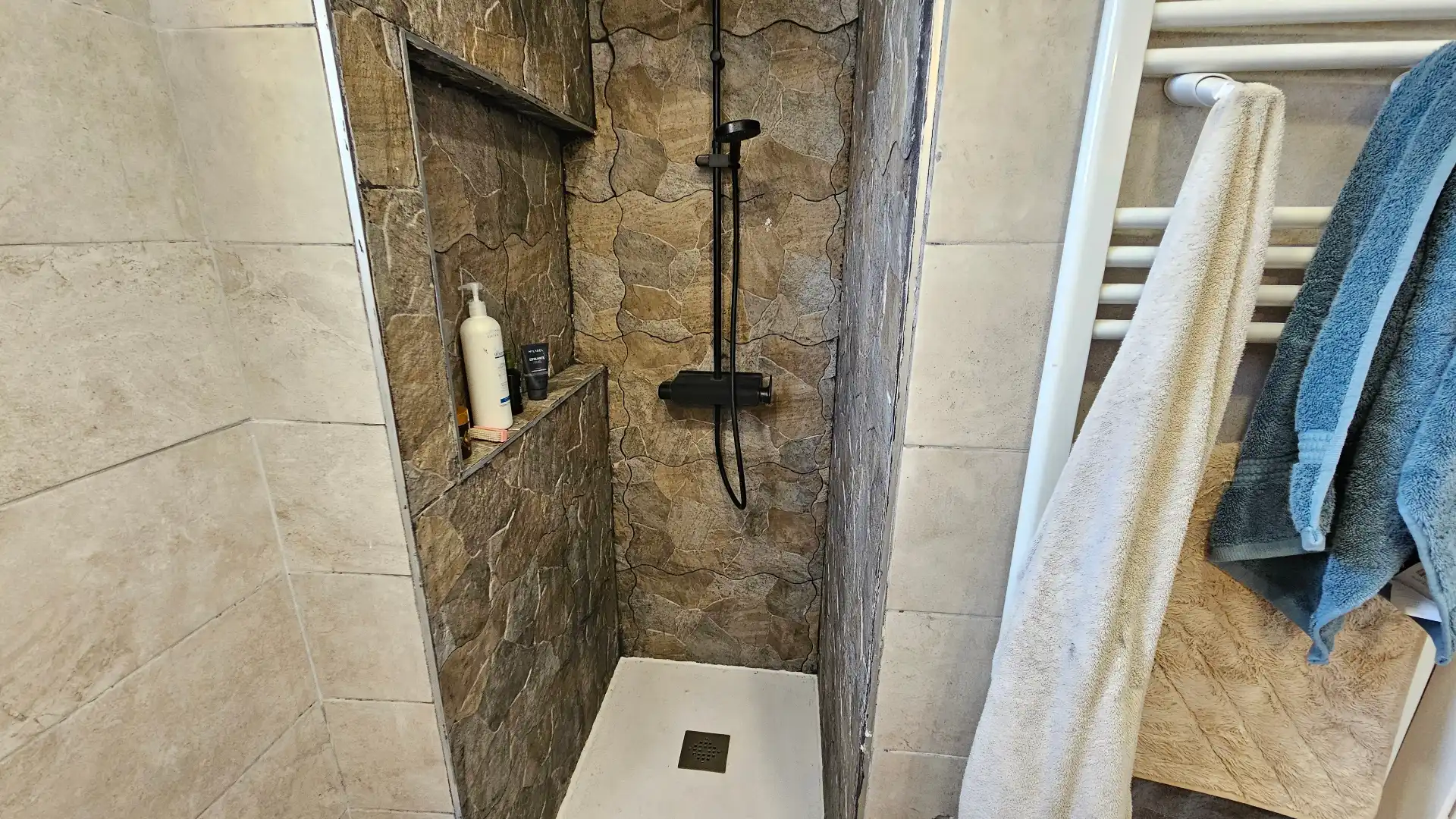 Bathroom of Flat for sale in Vitoria - Gasteiz  with Heating, Terrace and Storage room