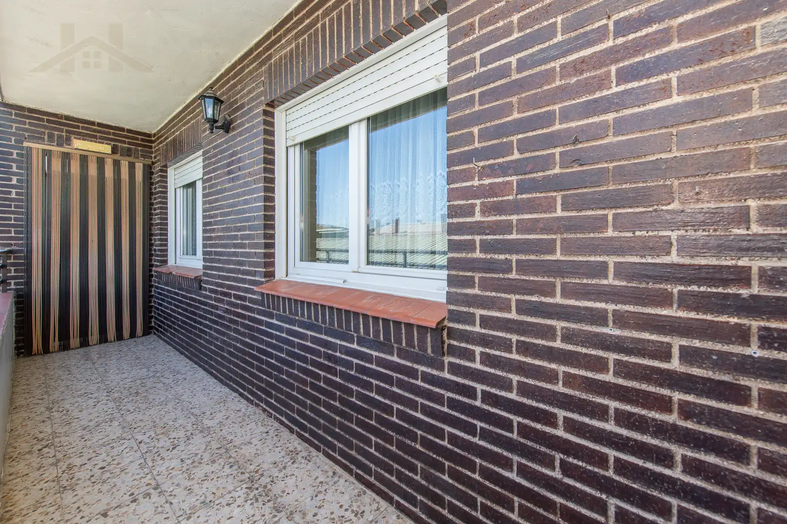 Außenansicht von Wohnung zum Verkauf in Arganda del Rey mit Terrasse und Abstellraum