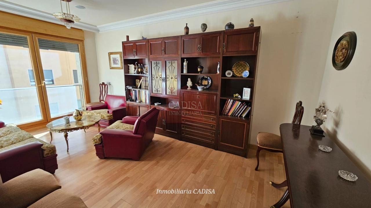 Sala d'estar de Pis en venda en Salamanca Capital amb Aire condicionat, Calefacció i Moblat