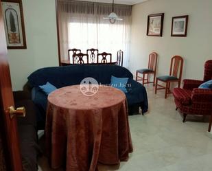 Sala d'estar de Pis en venda en  Jaén Capital amb Traster i Balcó
