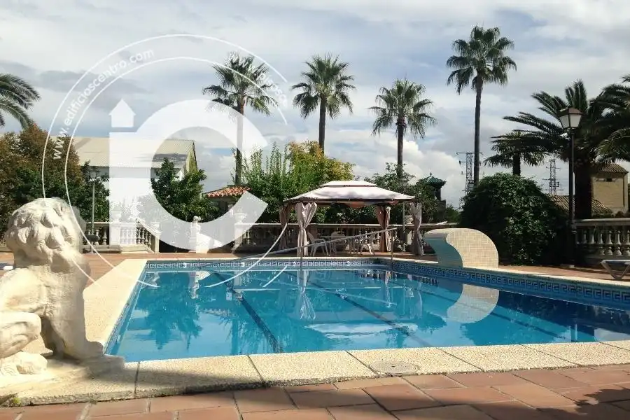 Xalet amb piscina en venda a del Genil, imagen 59