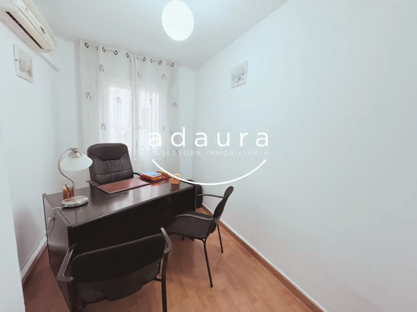 Office space with lift to rent in Caracter Riera 33