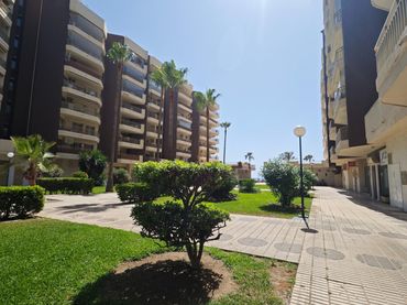 Baixos amb ascensor en venda a Paseo Marítimo Rey de España