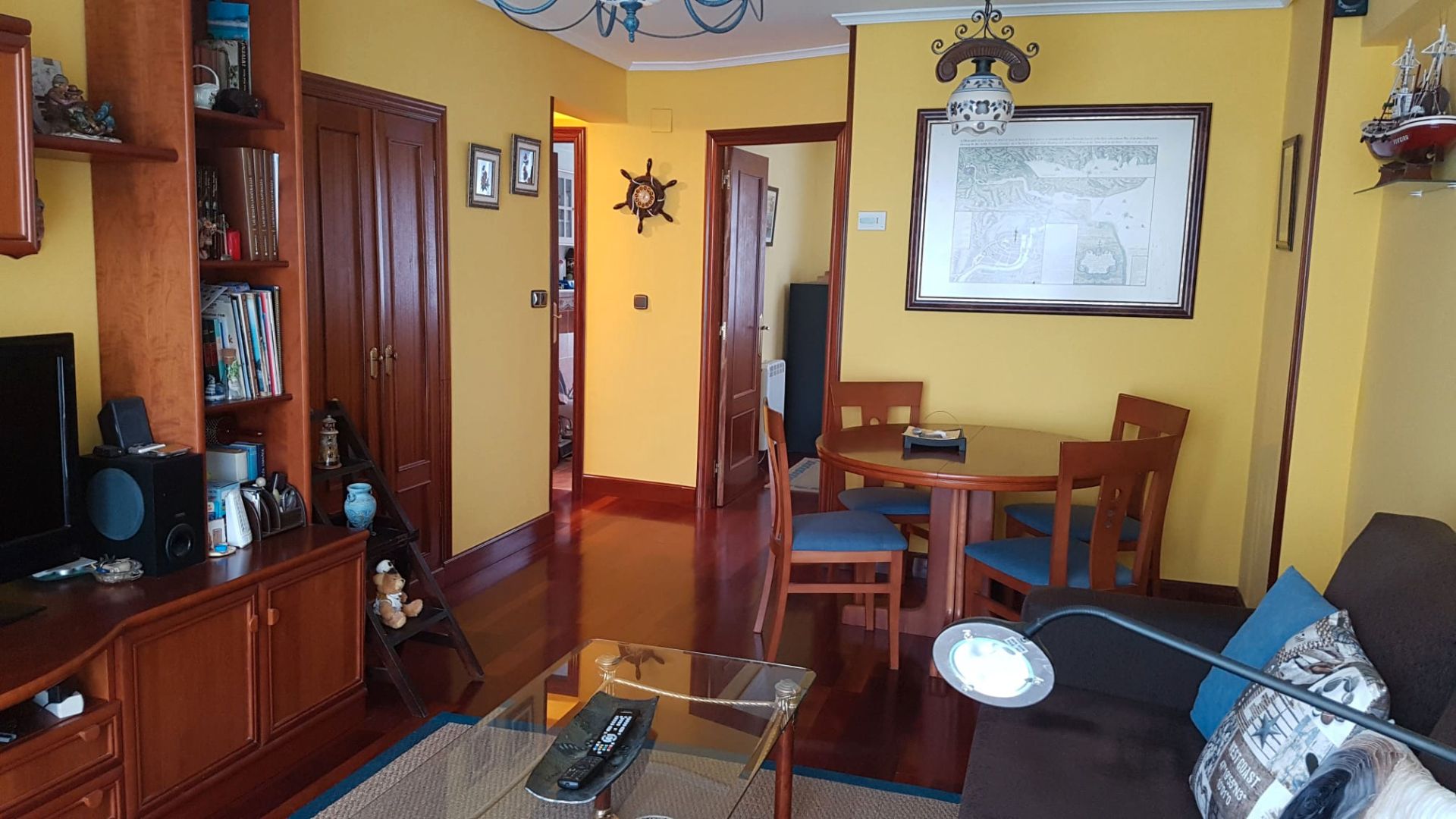 Sala de estar de Piso en venta en Laredo con Calefacción, Amueblado y Horno