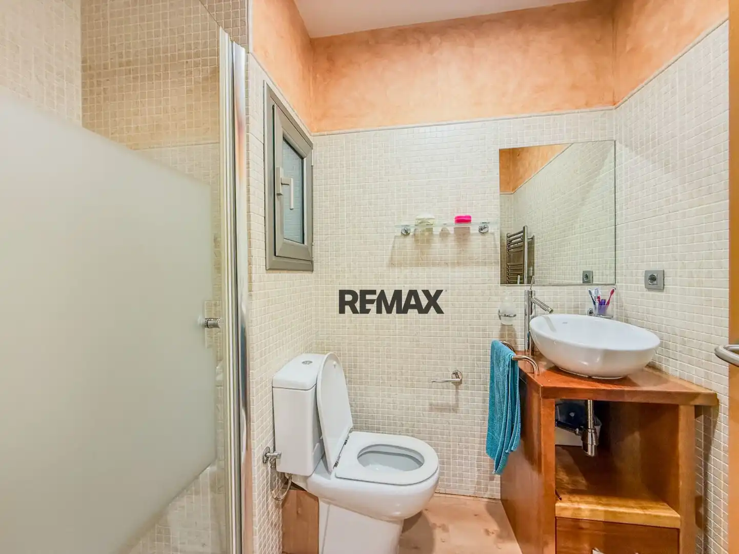 Badezimmer von Gebäude zum Verkauf in Roses
