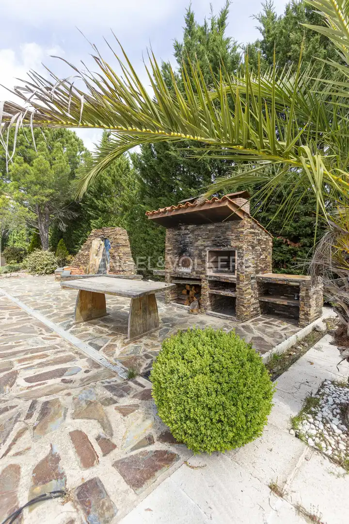Casa con piscina en venta en Navalquejigo - Los Arroyos, imagen 66