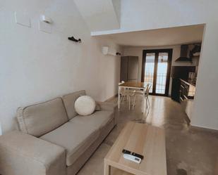 Living room of Flat to rent in Écija  with Air Conditioner, Furnished and Oven