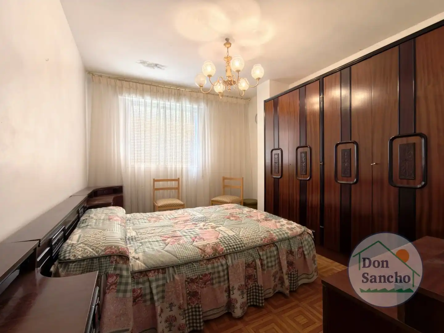Habitación de Piso en venta en Viana de Cega con Terraza, Trastero y Amueblado
