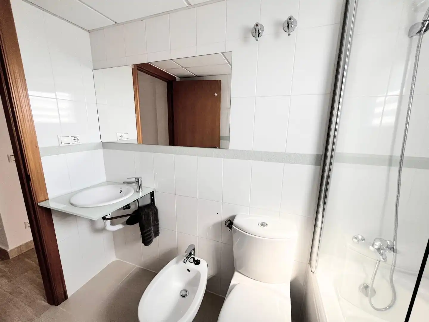 Bathroom of Ground floor for rent in L'Alfàs del Pi  with Air Conditioner, Heating and Terrace